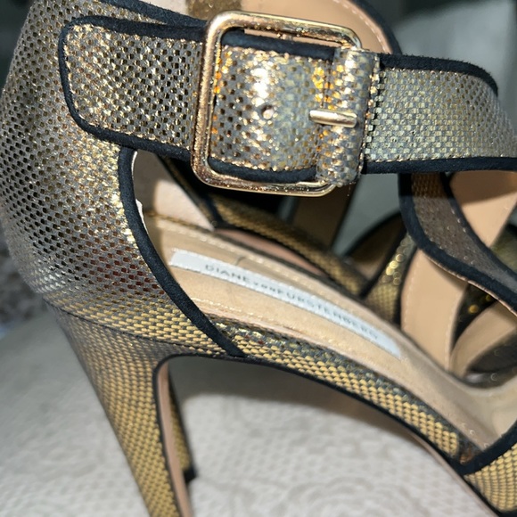 Diane Von Furstenberg-NWOT - Picture 8 of 9